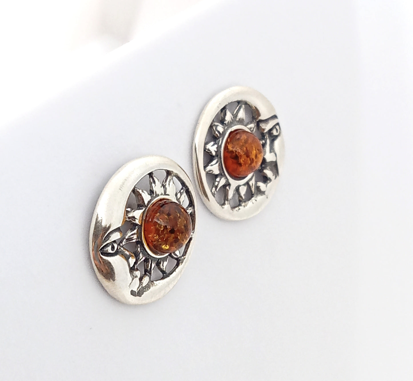 ARETES ECLIPSE