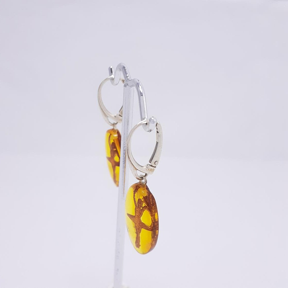 ARETES DANCER