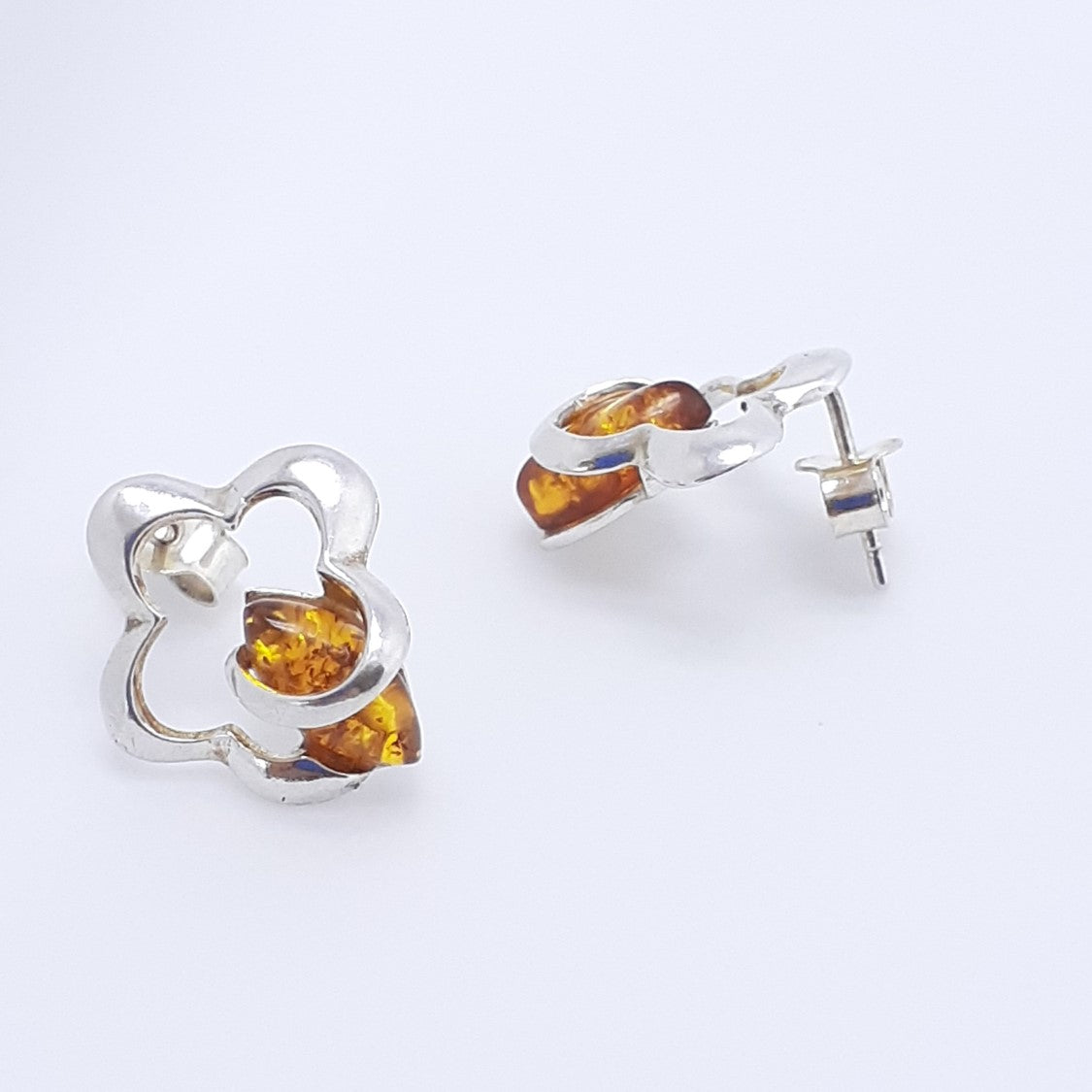 ARETES SARA