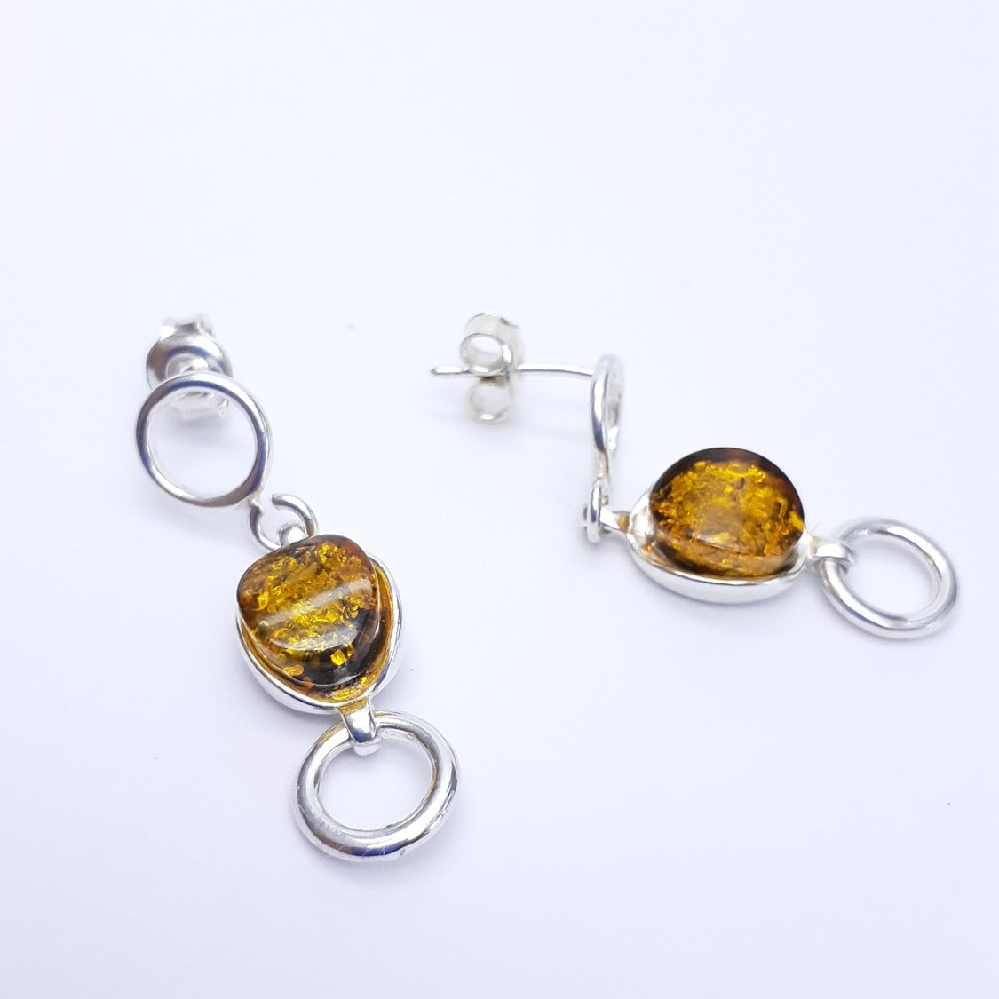 ARETES LEAH