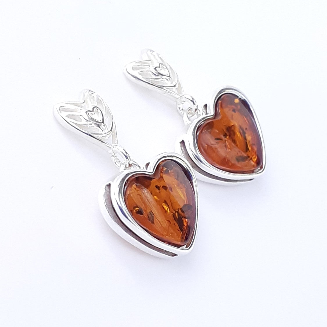 ARETES LOVE