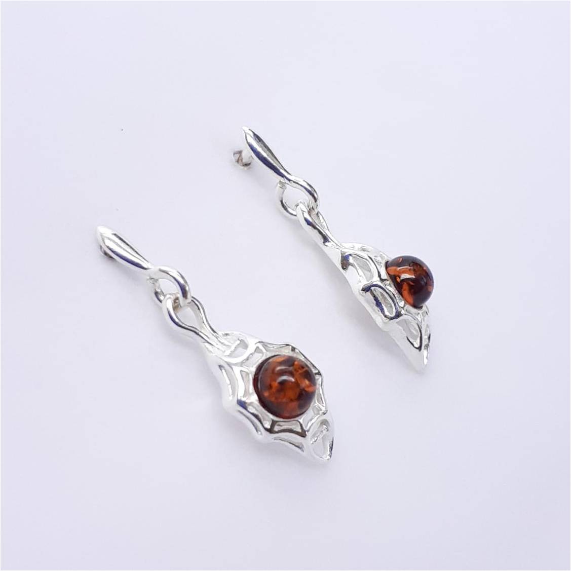 ARETES IRIS